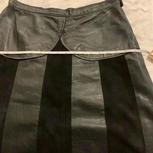 Beautiful  real vintage leather and suede midi skirt. Size 46 in European size - Picture 13 of 14